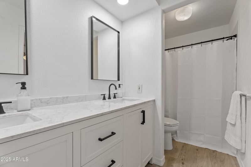 1668 Briar --, Mesa, AZ 85204