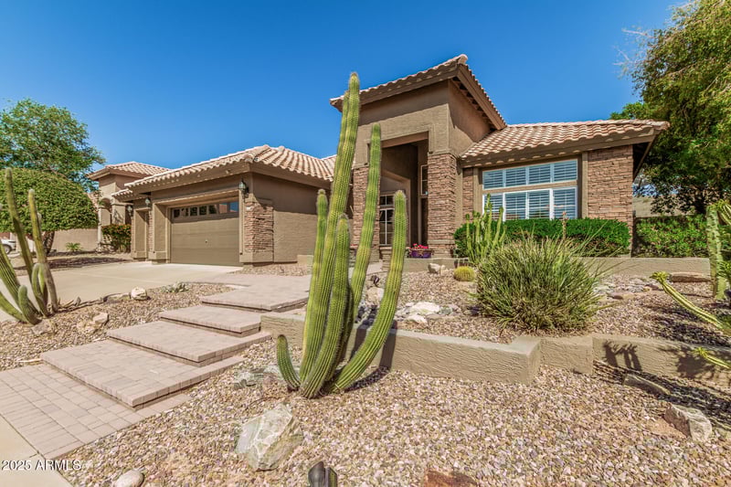 1668 Saltsage Dr, Phoenix, AZ 85048