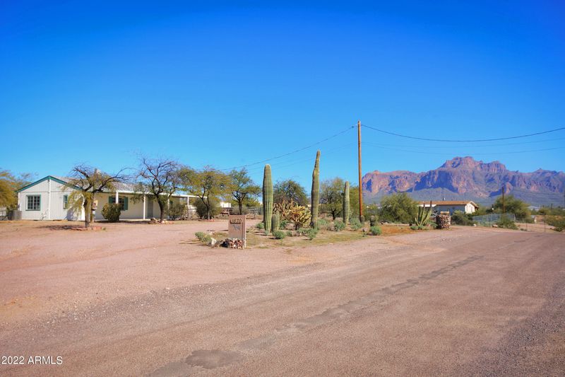 1670 E Cody St, Apache Junction, AZ 85119