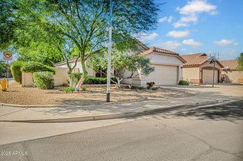 16704 70th Dr, Peoria, AZ 85382