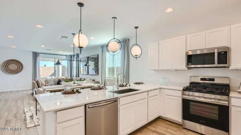 16714 Buckskin Trl, Surprise, AZ 85387