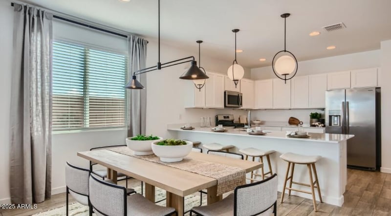 16714 Buckskin Trl, Surprise, AZ 85387