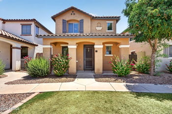 1672 Elgin St, Gilbert, AZ 85295