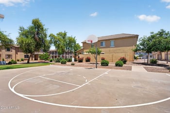 1672 Elgin St, Gilbert, AZ 85295