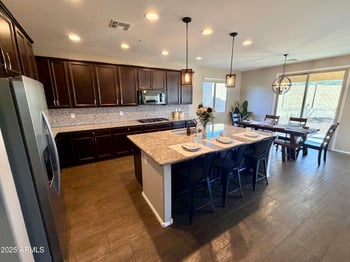 1673 212th Ln, Buckeye, AZ 85396