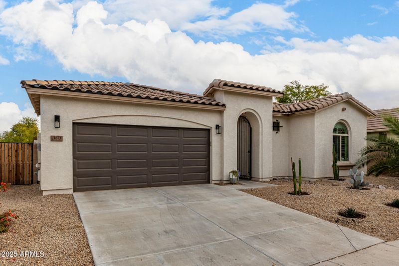 1673 E Nightingale Ln, Gilbert, AZ 85298