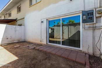1673 Hazelwood St, Phoenix, AZ 85015