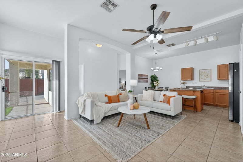 16732 22nd St, Phoenix, AZ 85048