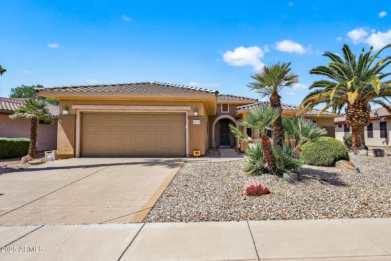 16739 Oracle Rim Dr, Surprise, AZ 85387