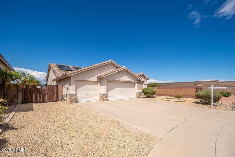 16746 W Tonbridge St, Surprise, AZ 85374