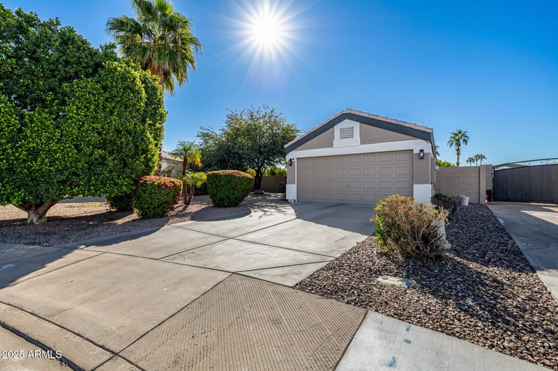 1675 Robin Ln, Gilbert, AZ 85296