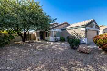 1675 Robin Ln, Gilbert, AZ 85296