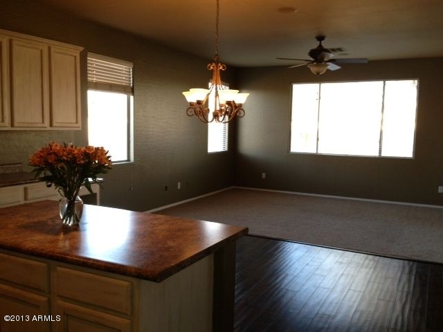 1675 S Pheasant Dr, Gilbert, AZ 85295