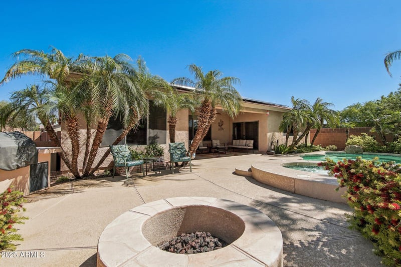 16753 Bristol Ln, Surprise, AZ 85374