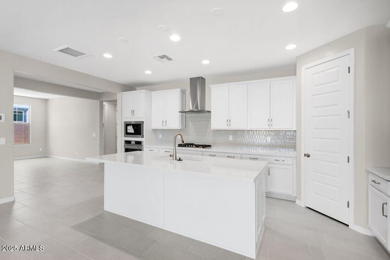 16756 Whispering Wind Dr, Surprise, AZ 85378