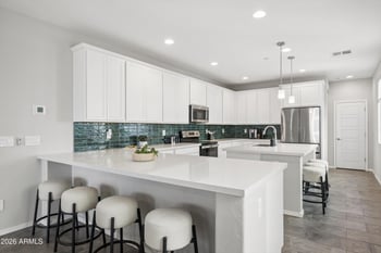 1676 E Hampton Ln, Gilbert, AZ 85295