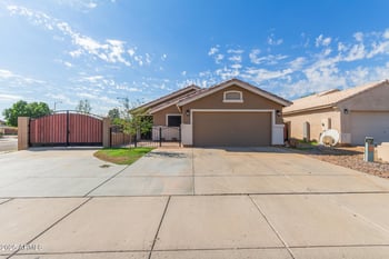 1676 La Mora Dr, Goodyear, AZ 85338