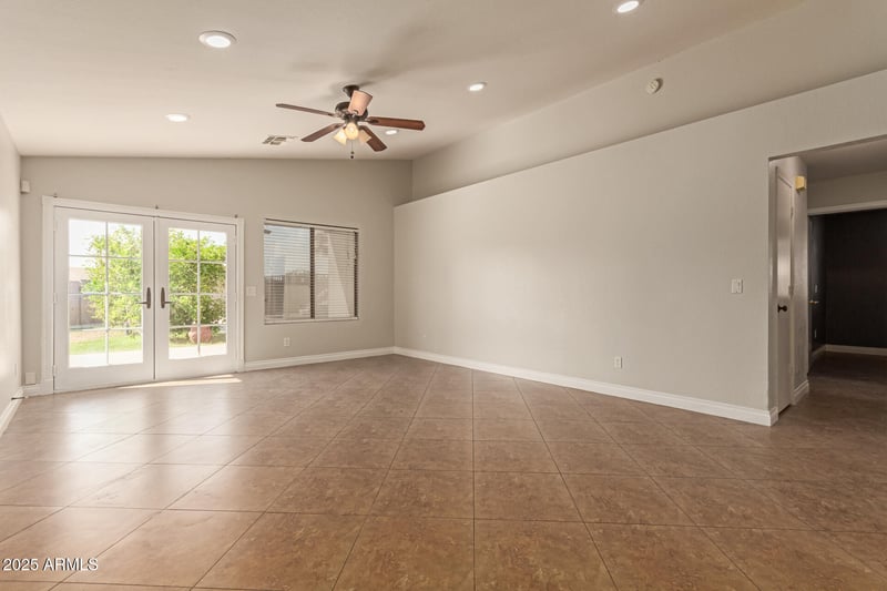 1676 La Mora Dr, Goodyear, AZ 85338