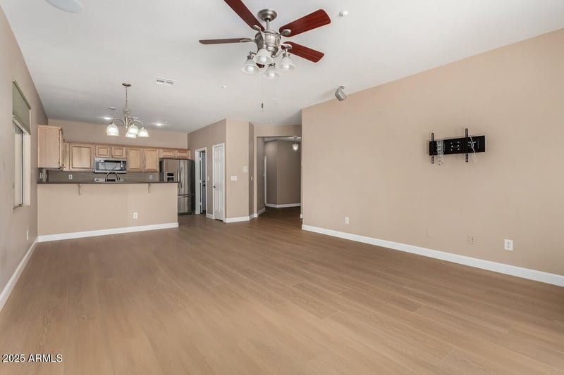1676 Owens Way, Anthem, AZ 85086