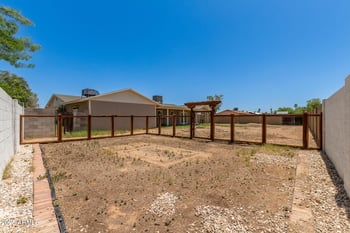 1676 Sequoia Dr, Phoenix, AZ 85027