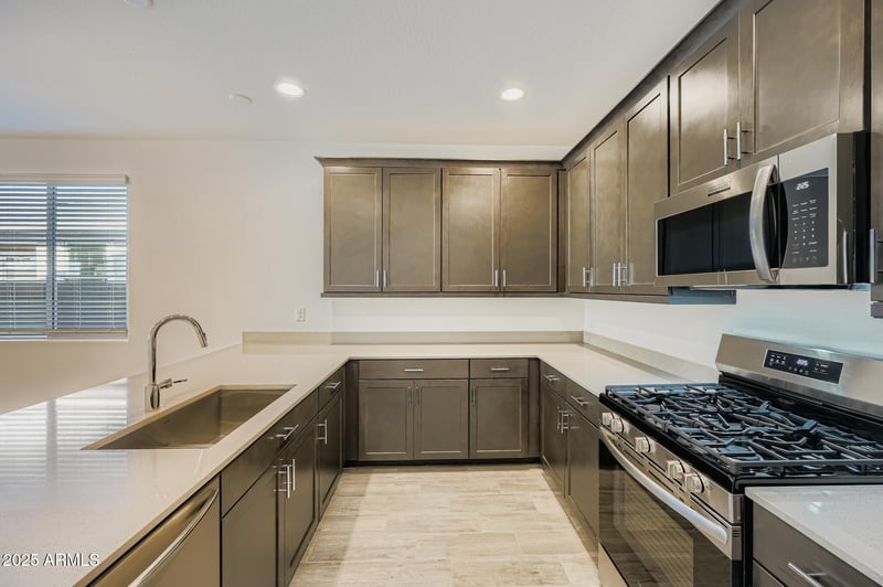 16760 Charlotte Dr, Surprise, AZ 85387