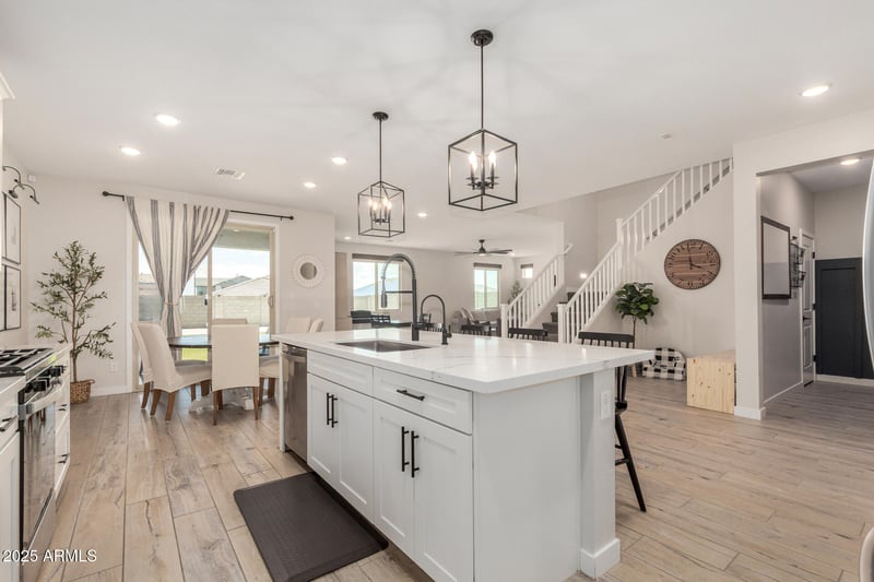 16761 Molly Ln, Surprise, AZ 85387