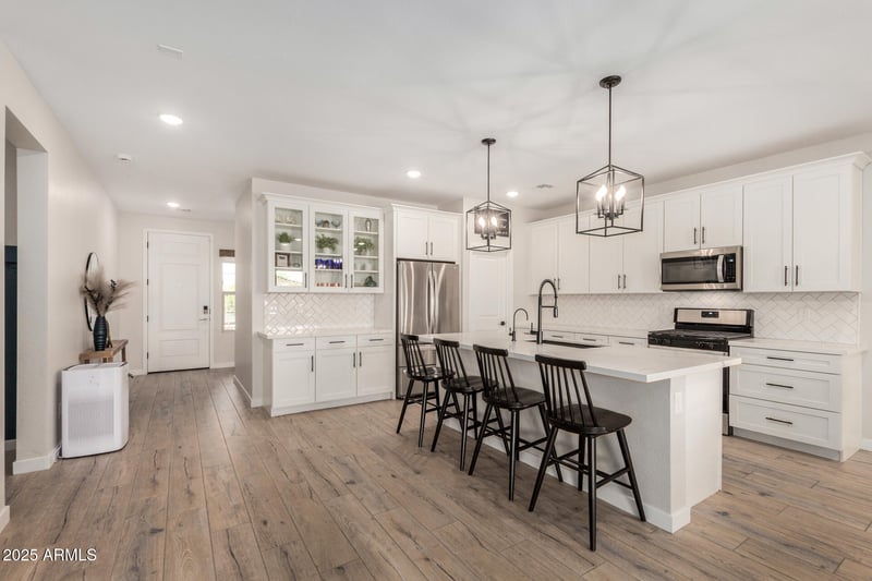 16761 Molly Ln, Surprise, AZ 85387