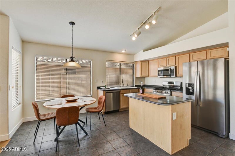 16762 Fillmore St, Goodyear, AZ 85338