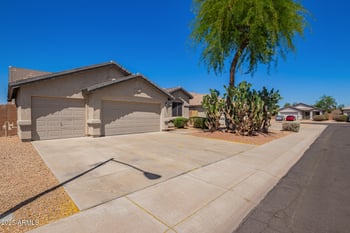 16768 Nottingham Way, Surprise, AZ 85374