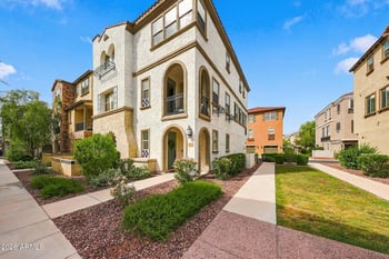 1677 E Bridgeport Pw, Gilbert, AZ 85295
