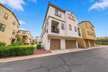 1677 E Bridgeport Pw, Gilbert, AZ 85295