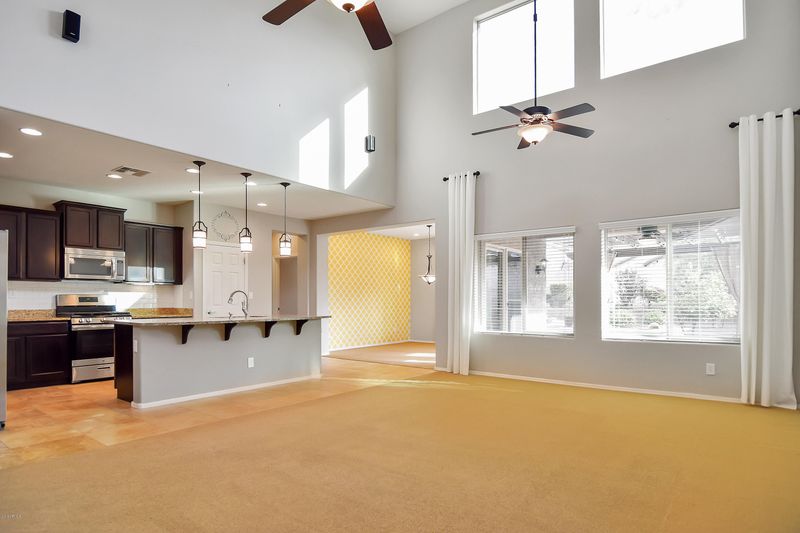 1678 W Blaylock Dr, Phoenix, AZ 85085