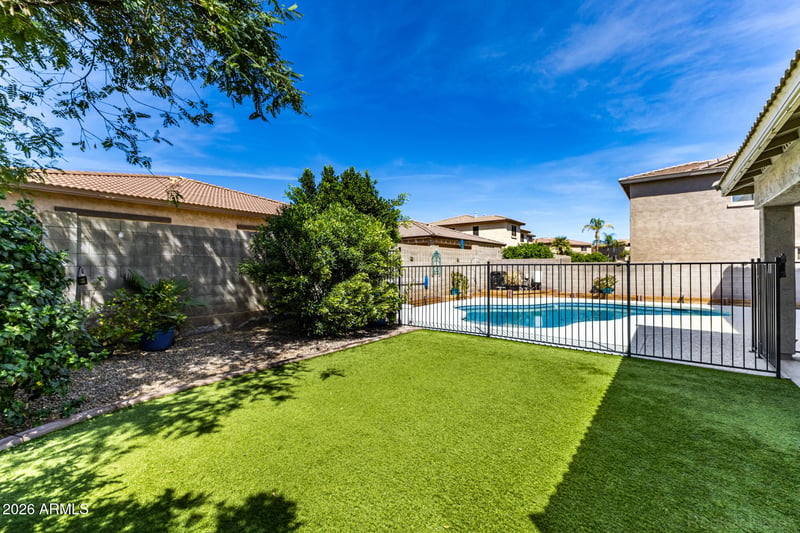 16788 Tether Trl, Surprise, AZ 85387