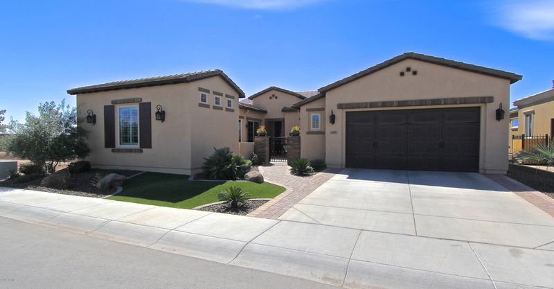 1679 E Copper Hl, San Tan Valley, AZ 85140