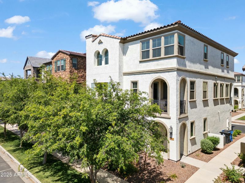 1679 E Dogwood Ln, Gilbert, AZ 85295