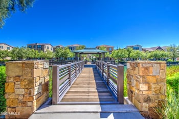 1679 Hampton Ln, Gilbert, AZ 85295