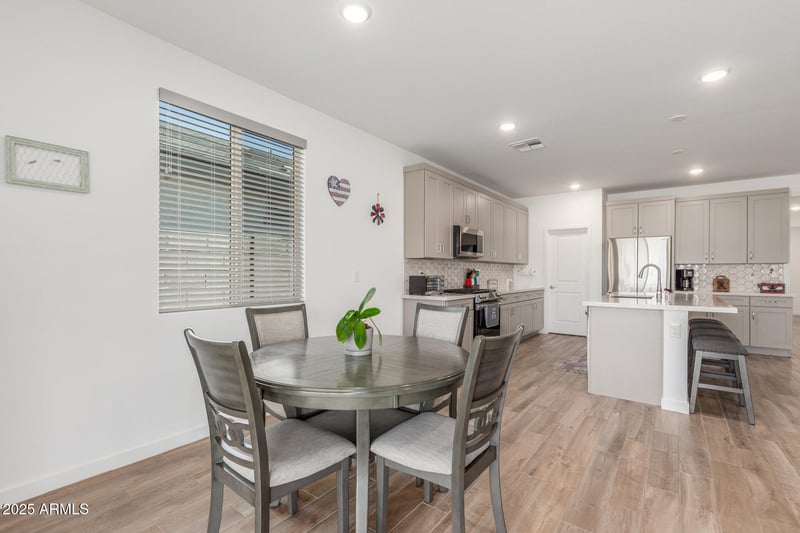 16790 Molly Ln, Surprise, AZ 85387