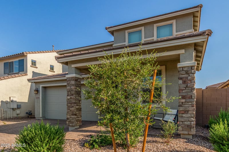 16791 Canterbury Dr, Surprise, AZ 85388