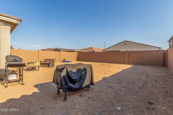 16791 Canterbury Dr, Surprise, AZ 85388