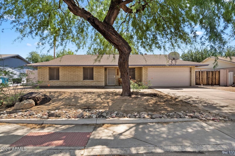 16801 45th Pl, Phoenix, AZ 85032