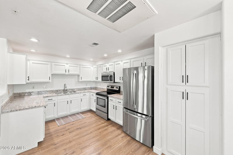 16801 94th St #2060, Scottsdale, AZ 85260