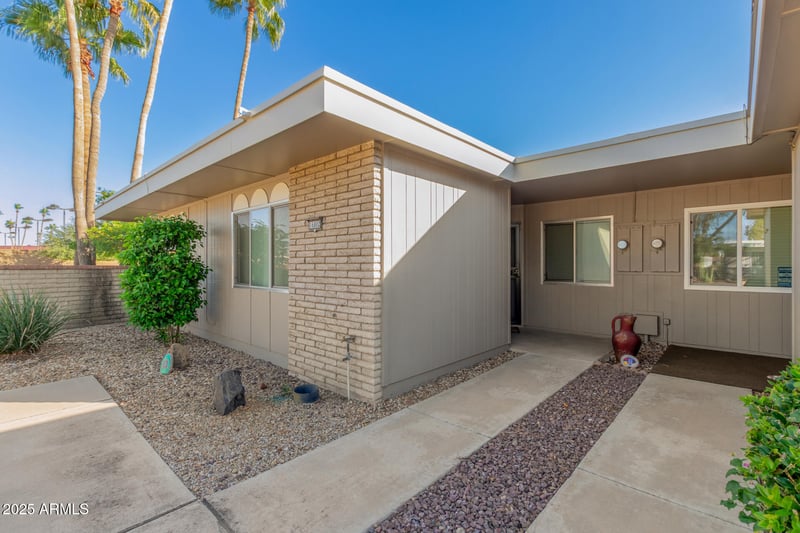 16802 Boswell Blvd, Sun City, AZ 85351