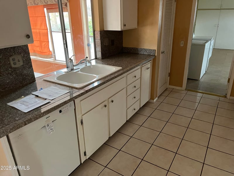 16805 110th Ave, Sun City, AZ 85351