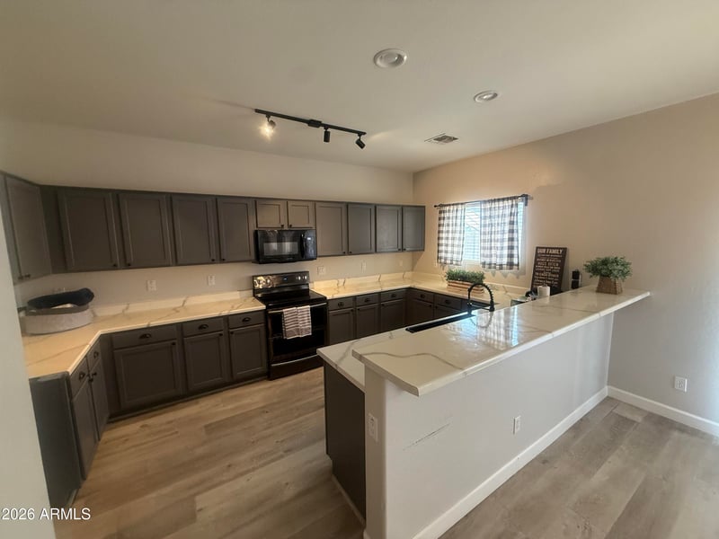 1681 W Corriente Dr, San Tan Valley, AZ 85144