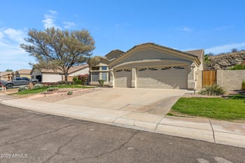 16811 11th Way, Phoenix, AZ 85048