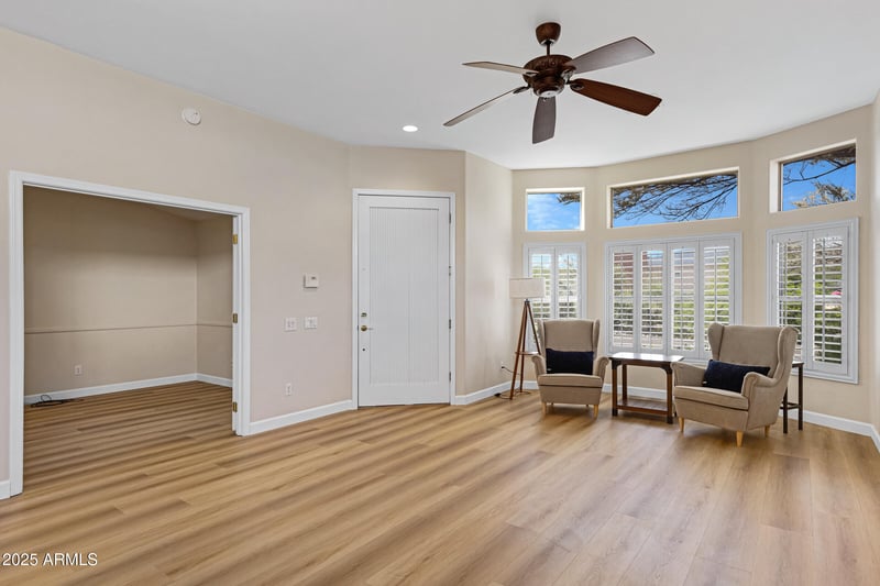 16811 11th Way, Phoenix, AZ 85048