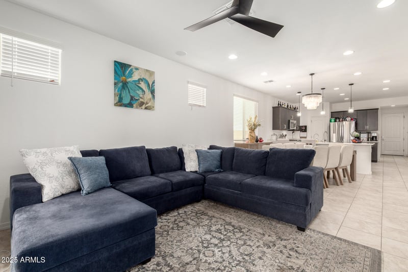 16812 Poinsettia Dr, Surprise, AZ 85388