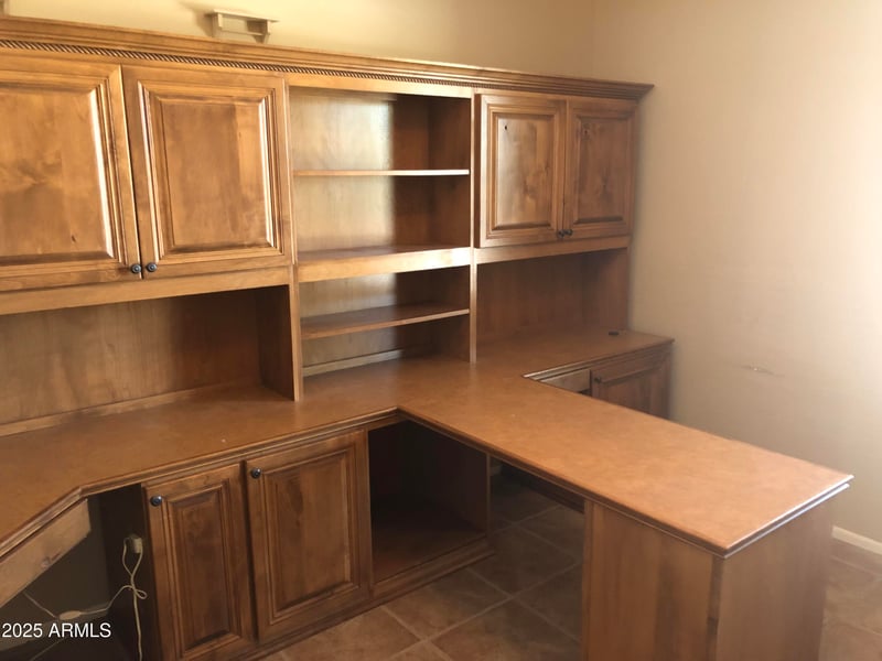 16813 Oracle Rim Dr, Surprise, AZ 85387