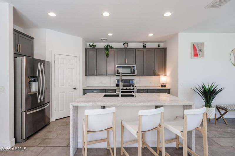 16813 Paseo Way, Goodyear, AZ 85338