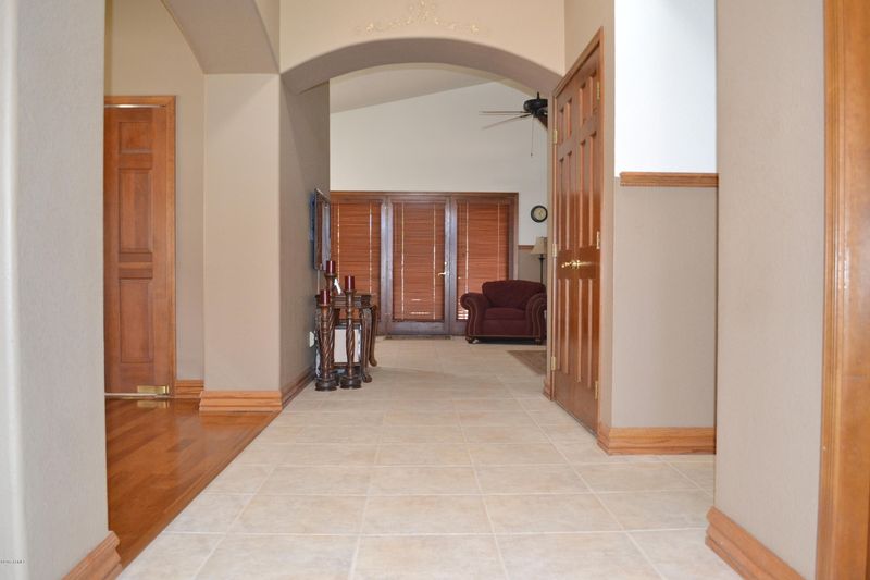 16813 S 34th St, Phoenix, AZ 85048